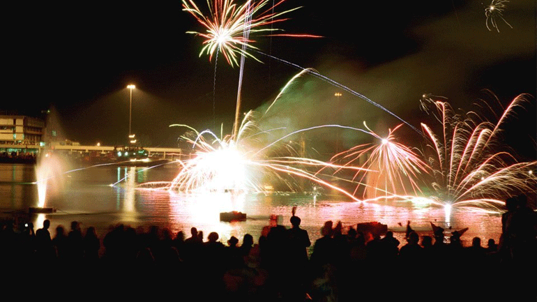 Με μία εντυπωσιακή τελετή λήξης ολοκληρώθηκε το καρναβάλι της Πάτρας