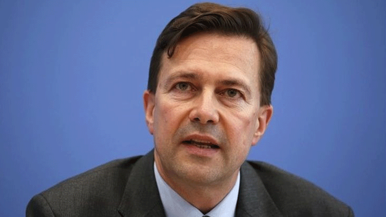 Στέφεν Ζάιμπερτ: «Ακατανόητη η απόφαση της Άγκυρας να μην ανανεώσει τη διαπίστευση δημοσιογράφων»