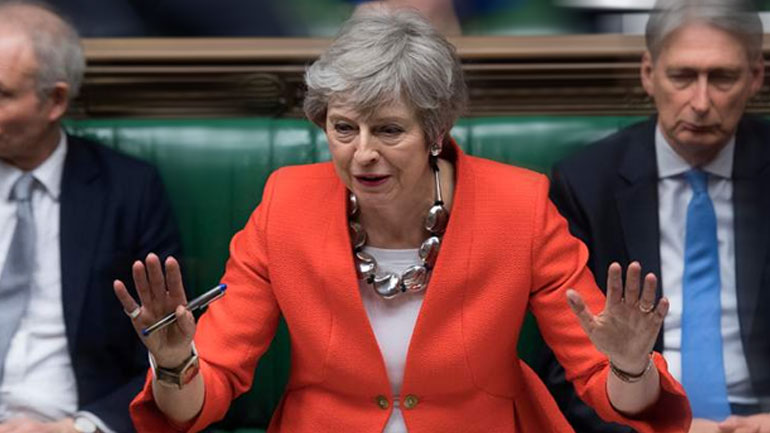 Νέα συντριβή για τη Μέι