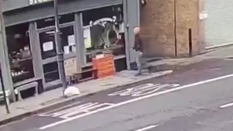 Γλίτωσε από του χάρου τα δόντια