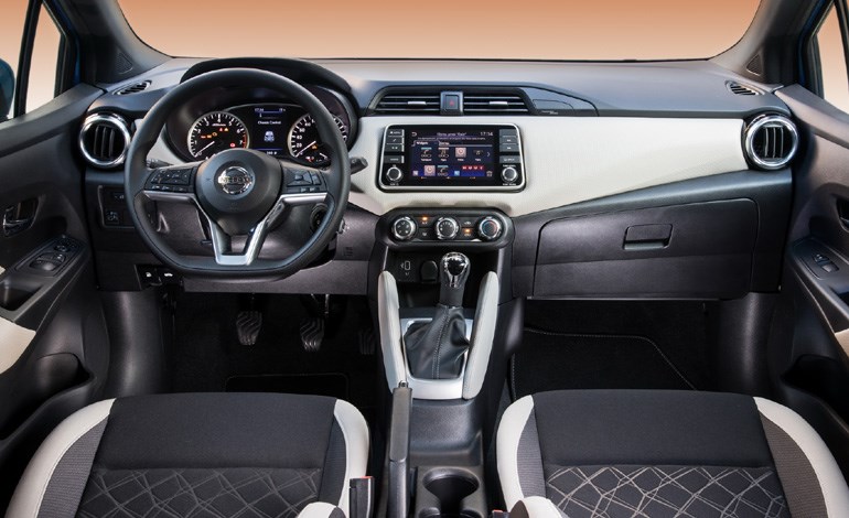Το εσωτερικό του Nissan Micra