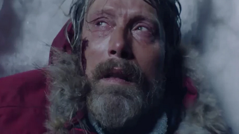 «Arctic» – Μια περιπέτεια επιβίωσης με τον Μαντς Μίκελσεν