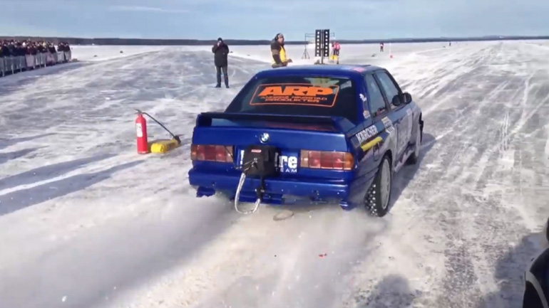 Αυτή η BMW έσπασε το ρεκόρ ταχύτητας στον πάγο Αυτή η BMW έσπασε το ρεκόρ ταχύτητας στον πάγο