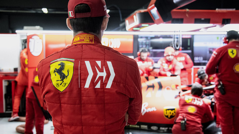 Η Ferrari άλλαξε την εμφάνιση της SF90