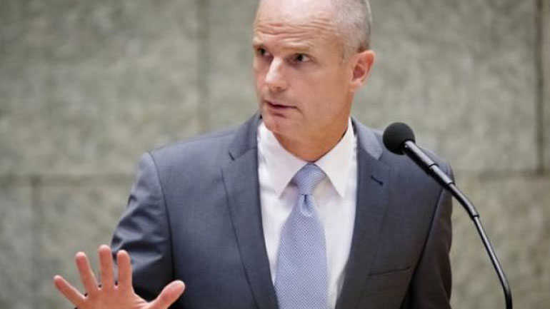 Ολλανδός ΥΠΕΞ: «Το Λονδίνο πρέπει να πείσει κάθε κράτος μέλος της Ε.Ε. για αναβολή του Brexit»