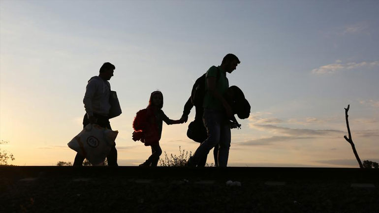 Der Standard: «Έρχεται η άνοιξη, έρχονται οι πρόσφυγες»