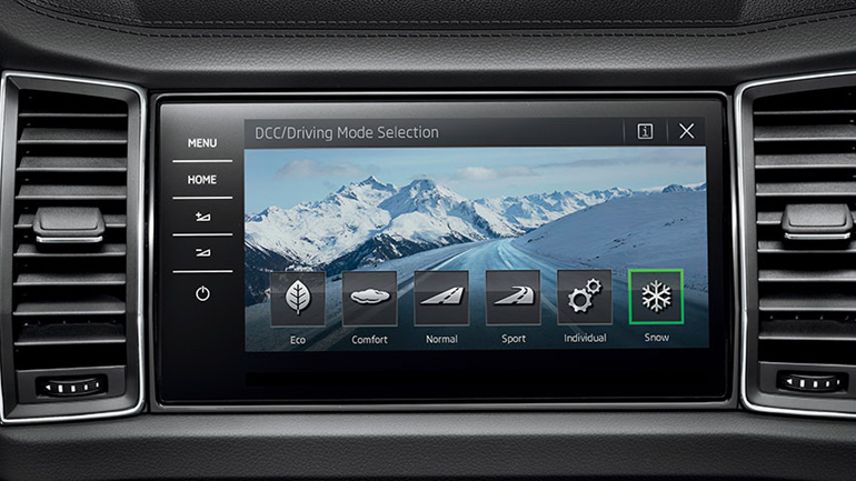 Μέσω της οθόνης επιλέγεις το πρόγραμμα οδήγησης