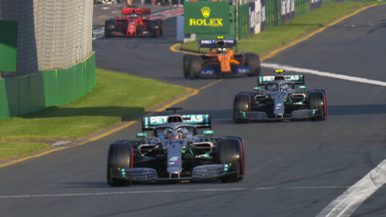 Formula 1: Ο Hamilton κατέκτησε την 1η φετινή Pole Position στην Αυστραλία