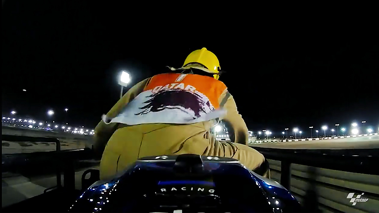 Όταν το προσωπικό ασφαλείας του  MotoGP έχει τα τυχερά του