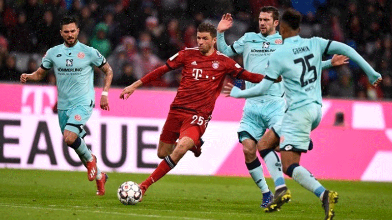 Με «εξάρα» στην κορυφή η Μπάγερν