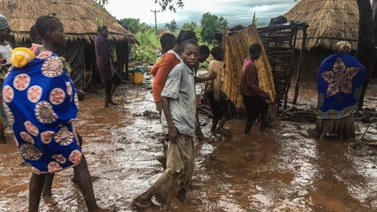 Μοζαμβίκη – Ζιμπάμπουε: Ο αριθμός των νεκρών από τον κυκλώνα μπορεί να ξεπεράσει τους 1.000