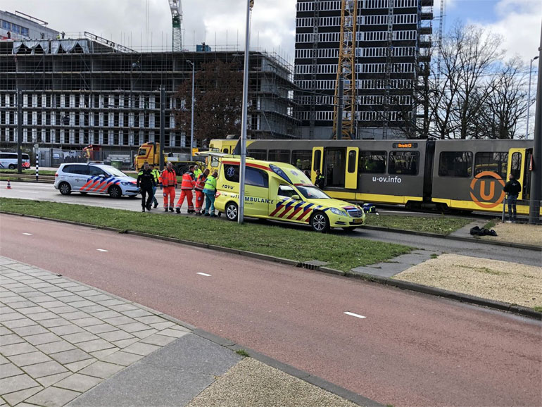 Περιπολικά και ασθενοφόρα