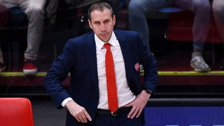 Μπλατ: «Όποιο κι αν είναι το τίμημα, στηρίζουμε τη διοίκηση»