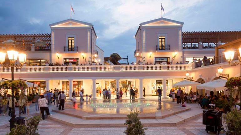 ΣτΕ: Τα καταστήματα στο εκπτωτικό χωρίο των Σπάτων θα παραμένουν κλειστά κατά τις Κυριακές