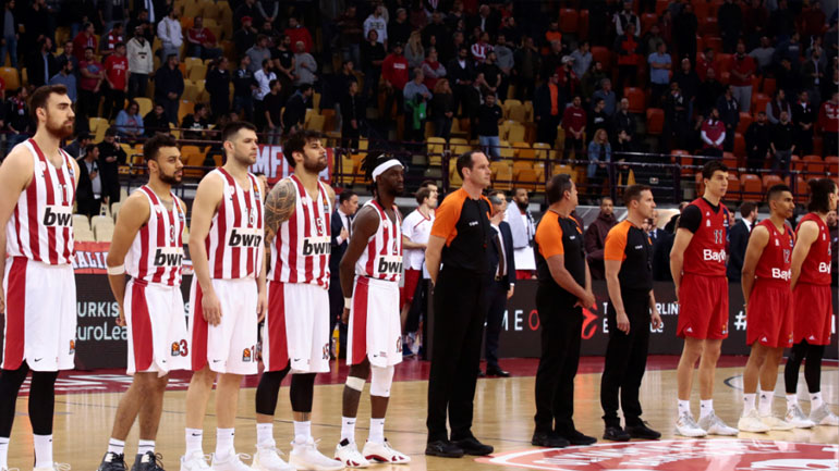 Ενός λεπτού σιγή και χειροκρότημα στο ΣΕΦ για τον Θανάση Γιαννακόπουλο