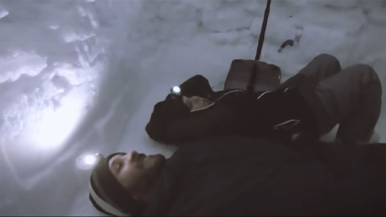 Δυναμικό ζευγάρι κατασκεύασε ιγκλού και πέρασε 48 ώρες στην παγωμένη Βασιλίτσα!