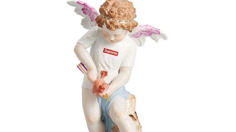 To πορσελάνινο αγαλματίδιο της Supreme κοστίζει όσο ένα αυτοκίνητο!