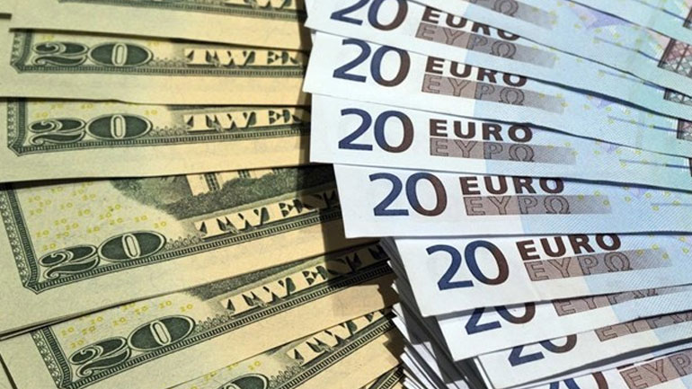 Οριακή άνοδο σημειώνει το ευρώ έναντι του δολαρίου