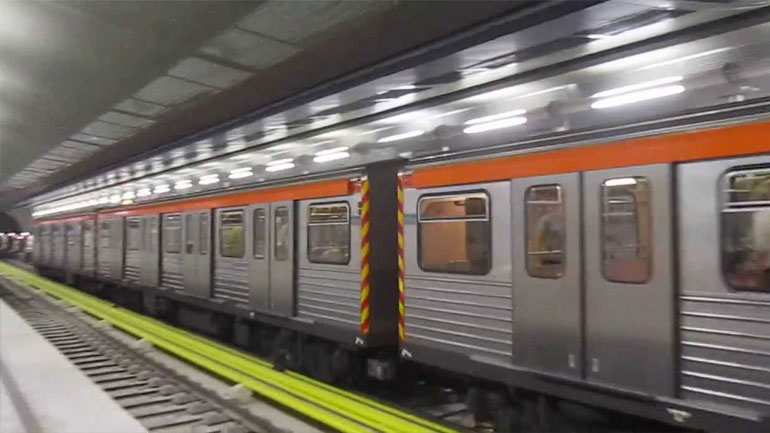 «Αγαπητοί επιβάτες…»