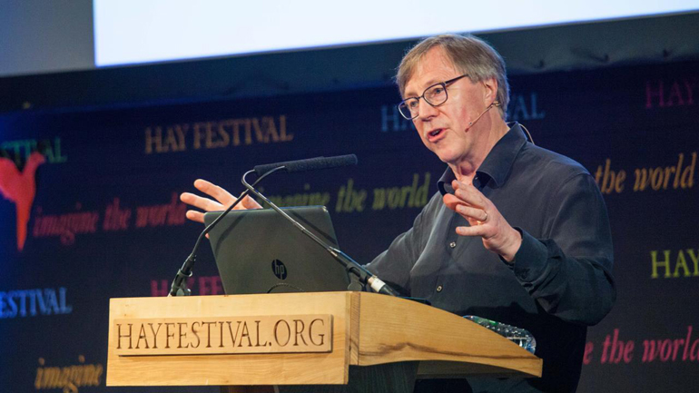 Ο σπουδαίος ιστορικός Paul Cartledge στο Ίδρυμα Θεοχαράκη