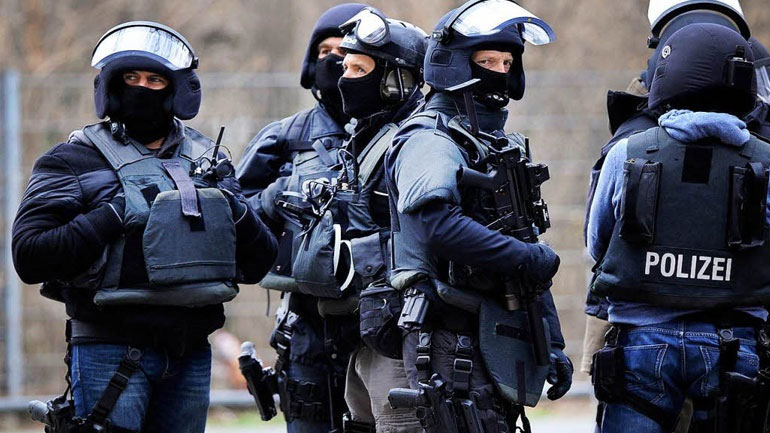 Γερμανία: Υπό κράτηση 10 άνθρωποι που κατηγορείται πως σχεδίαζαν ισλαμιστική επίθεση