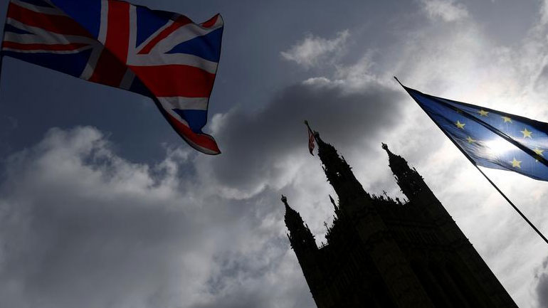 Το Brexit βλάπτει τα εισοδήματα των Ευρωπαίων