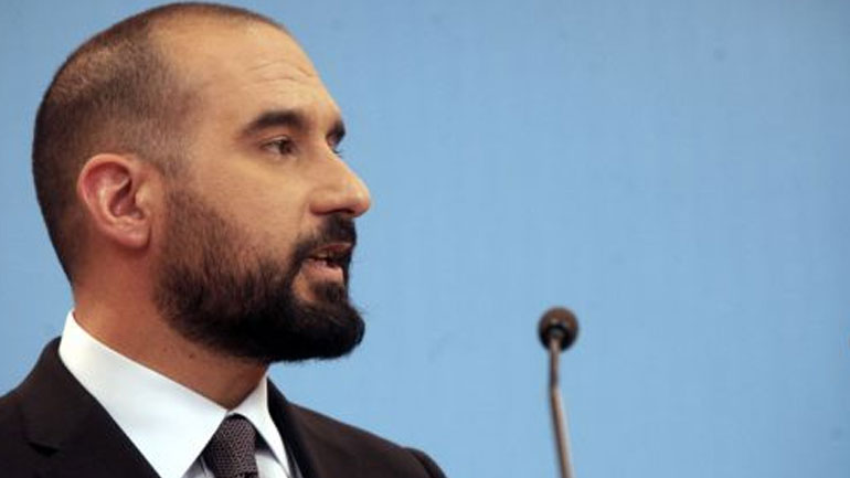 «Ο ελληνικός λαός θα απορρίψει κάθε σχέδιο παλινόρθωσης όσων ευθύνονται για τη χρεοκοπία της χώρας» «Ο ελληνικός λαός θα απορρίψει κάθε σχέδιο παλινόρθωσης όσων ευθύνονται για τη χρεοκοπία της χώρας»