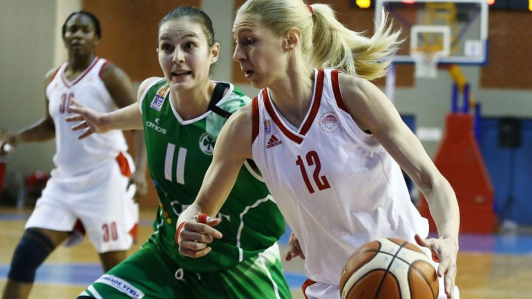 Στον τελικό του Κυπέλλου με περίπατο ο Ολυμπιακός, 78-37 τον Παναθηναϊκό