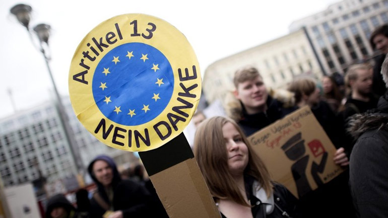 Γερμανία: Διαδηλώσεις για την ελευθερία στο διαδίκτυο