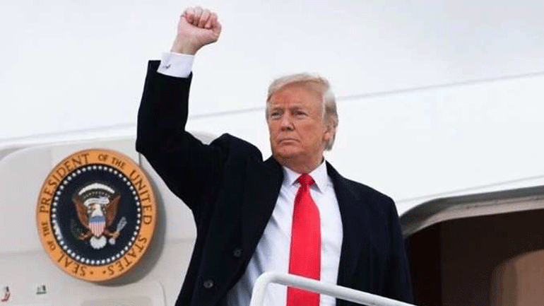 Ο Τραμπ κατακρίνει την «ψευδή ρητορική» για τη Ρωσία