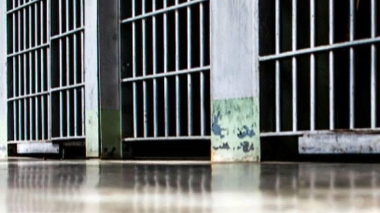 Στο κελί της ντροπής         