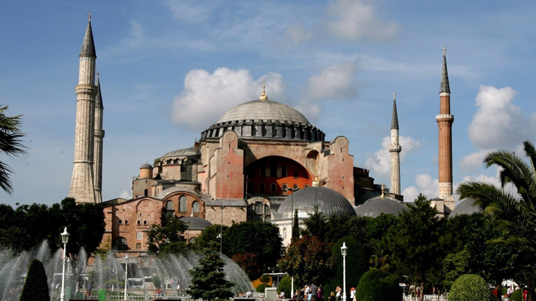 Ψηφοθηρική εκμετάλλευση της Αγια-Σοφιάς από τον Ερντογάν