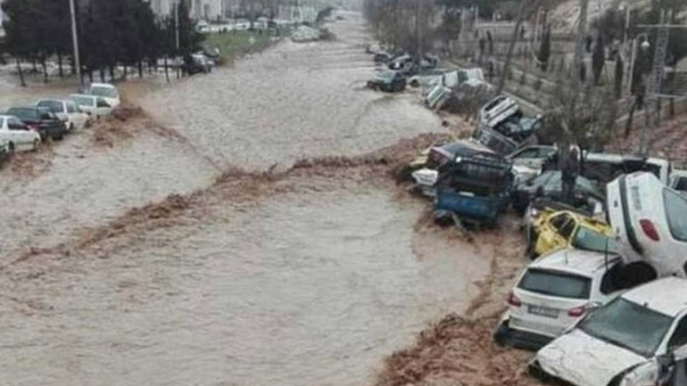 Ιράν: Τουλάχιστον 23 οι νεκροί από τις πλημμύρες