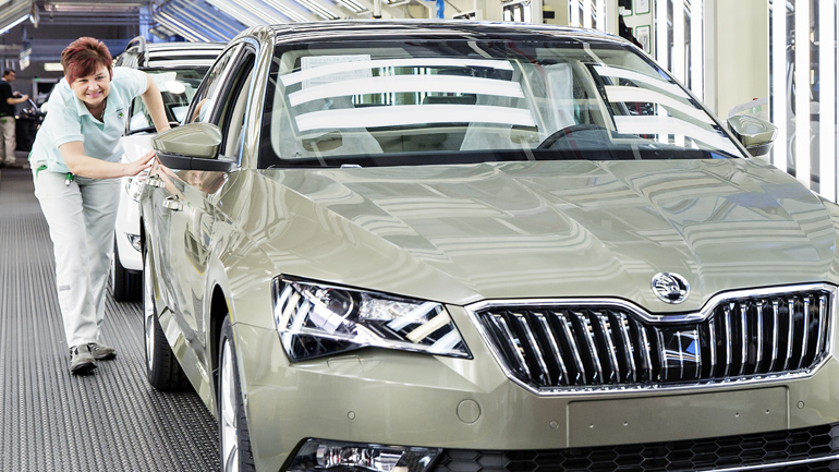 Ξεπουλάει το Skoda Superb