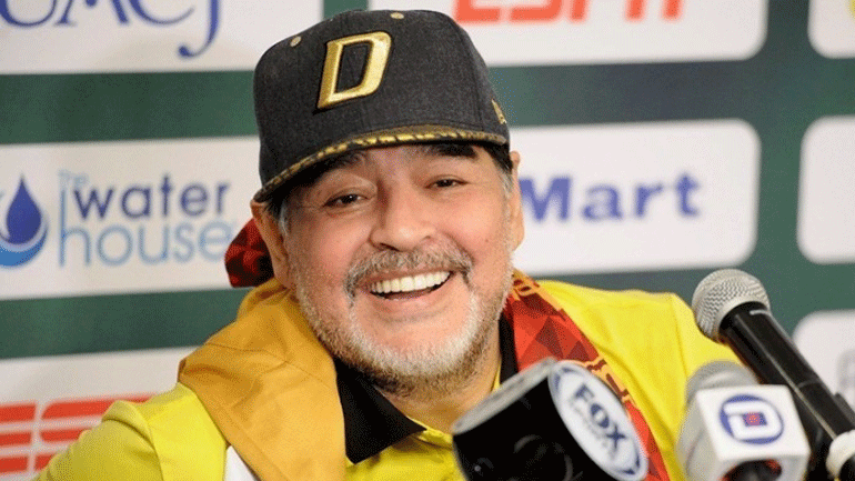 Μαραντόνα: «Ποιος λέει ότι εγώ δεν είχα αντιπάλους;»