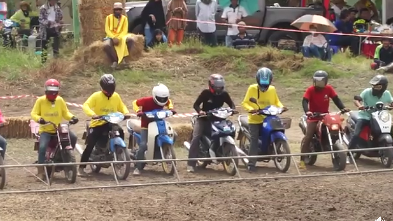 Ταϊλανδέζικο… motocross!