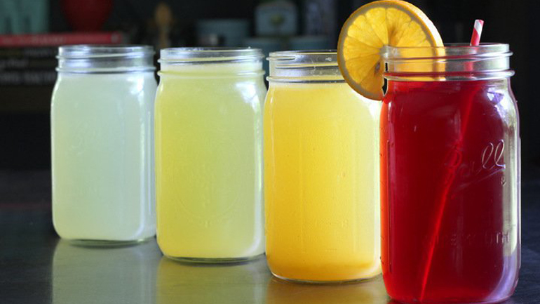 DIY: 3 σπιτικές συνταγές για ρόφημα ηλεκτρολυτών