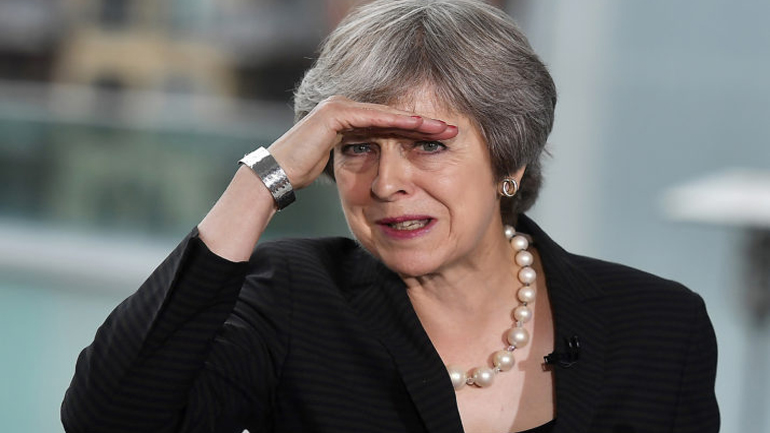 Βρετανία: Οι επίδοξοι δελφίνοι της Τερέζας Μέι