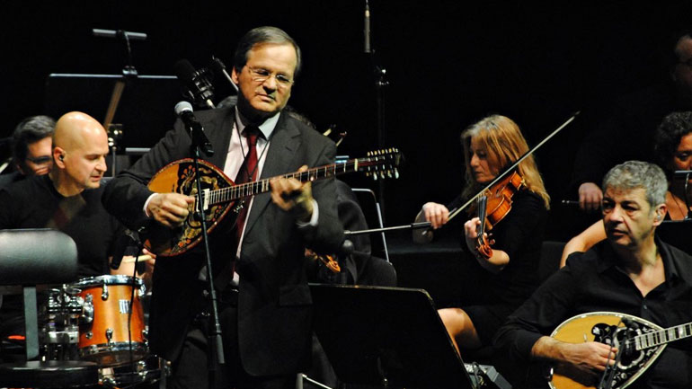 Με μεγάλη επιτυχία πραγματοποιήθηκε η συναυλία του Χρήστου Νικολόπουλου με τους Νταλάρα, Μακεδόνα και Στρατηγού