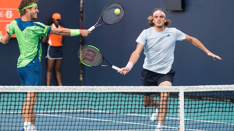 Μαϊάμι Όπεν: Προκρίθηκαν στα ημιτελικά του διπλού οι Τσιτσιπάς και Κούλοφ