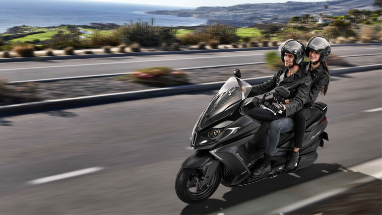 Kymco Downtown 350i ABS: Υπογράφει την πολυτέλεια