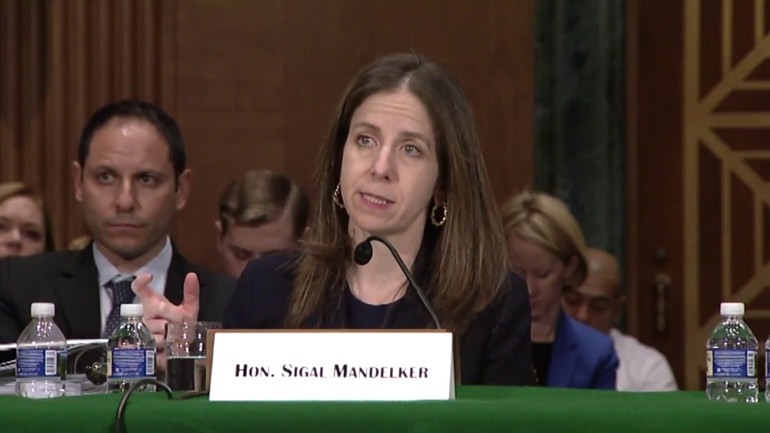 «Οι ΗΠΑ θα ασκήσουν τη μέγιστη πίεση στο Καράκας»