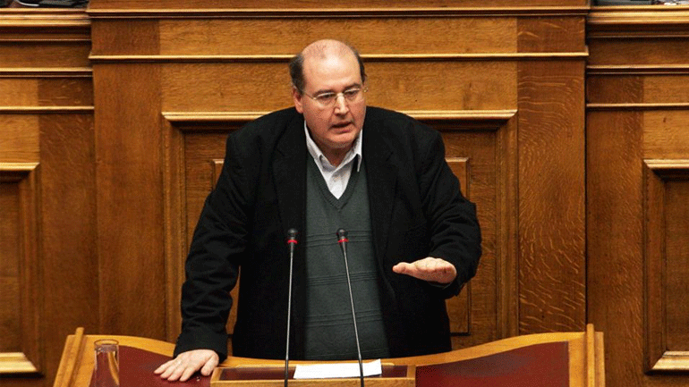 Ο αποχαιρετισμός του Νίκου Φίλη στον Αντώνη Βγόντζα