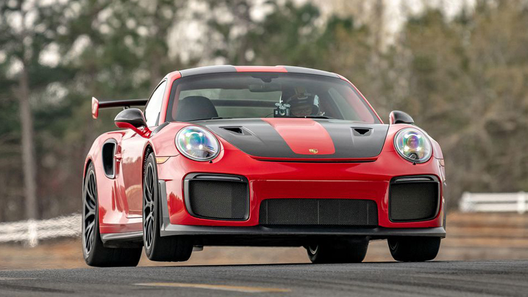 Η 911 GT2 RS συντρίβει τα χρονόμετρα!
