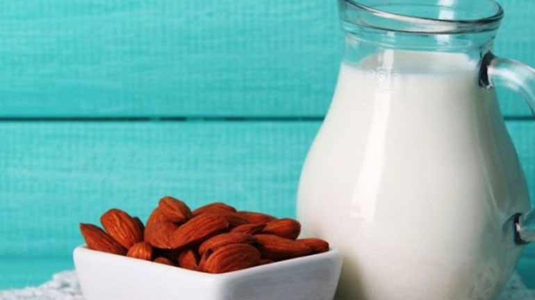 Τι είναι το γάλα αμυγδάλου;