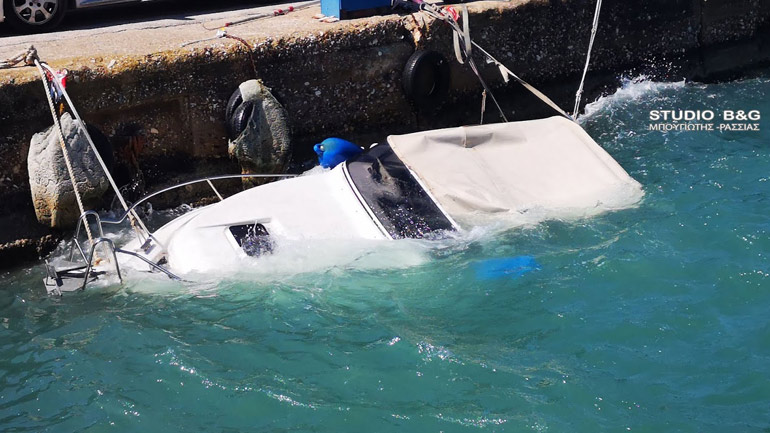 Βούλιαξε σκάφος στο Ναύπλιο από τους δυνατούς ανέμους