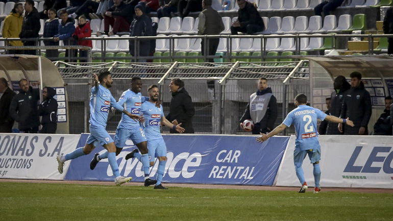 Με δέκα ο ΠΑΣ, 2-0 τον Λεβαδειακό