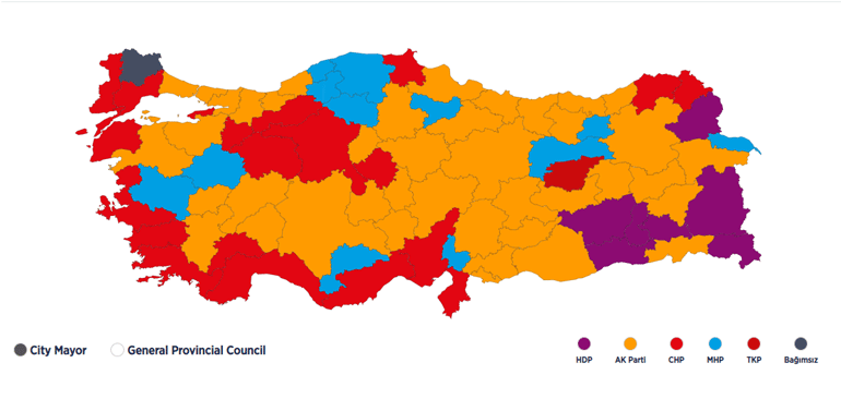 Η χρωματική απεικόνιση των κομμάτων που προηγούνται ανά περιφέρεια, με καταμετρημένο το 85,36% των ψήφων