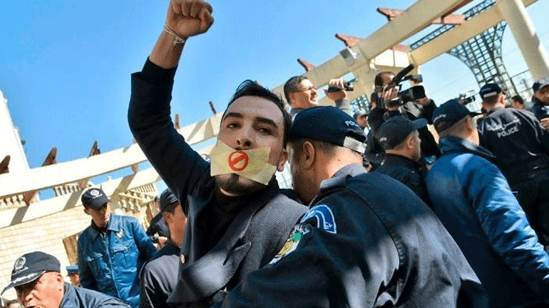 Αλγερία: Απελάθηκε δημοσιογράφος του πρακτορείου Reuters