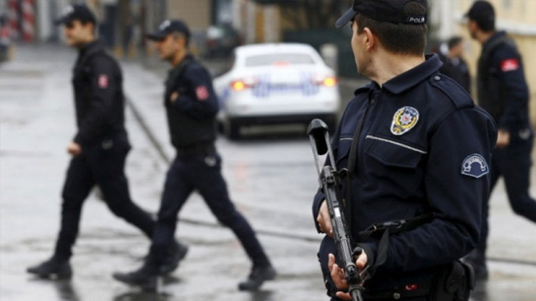 Αιματηρές εκλογές στην Τουρκία: Τέσσερις νεκροί και δεκάδες τραυματίες σε επεισόδια έξω από τις κάλπες